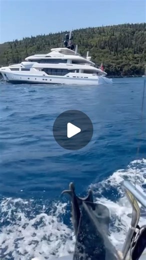 YachtBuyer ™ on Instagram: "M/Y Ethos sinking off the coast of Greece 😢😢😢🥶🥶 #greece 🇬🇷 Ethos is a 46.26m / 152ft motor yacht, custom built in 2014 by Admiral Yachts. The yacht's interior has been designed by Admiral Yachts and has exterior styling by LUCA DINI Design & Architecture. She was last refitted in 2024. Follow @topyacht Vid by topyacht reader #topyacht#yacht#yachts#boat#boats#yachtlifestyle#yachtshow#superyacht#boattrip#boatsales#