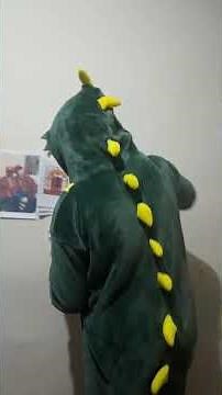 Should students wear school uniforms?