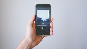 Lirik Lagu ALIEN - LEE SUHYUN