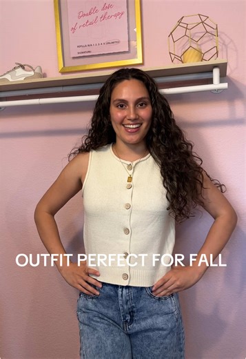 I think everyone is ready for Fall! #shopsmall #onlineboutique #falloutfits
