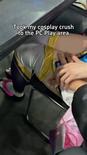 Ray on Instagram: "Can always fit in a game of ARAM during #paxeast #cosplay #ahri"