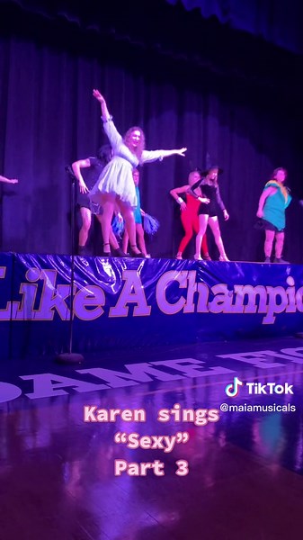 “Happy Halloween! I’m a sexy mouse!” #meangirls #meangirlsthemusical #meangirlshighschooledition #meangirlsthemusicalhighschooledition #musicaltheatre #theaterkid #t1d #t1dteen #highschoolmusical #plastics #maiamusicals