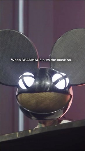 When deadmau5 puts the mask on, the whole vibe changes 🔥