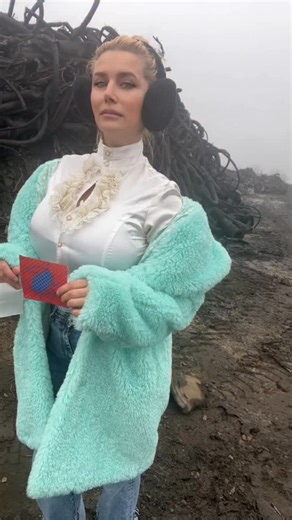 Novak Erika on Instagram: "The sticker is part of my project."