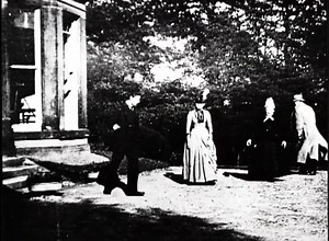 File:Roundhay Garden Scene (1888) 7fps.webm - Wikimedia Commons