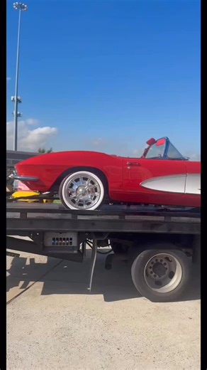 🔧 Before the transformation begins… this 1961 Corvette is in for a full upgrade — premium audio, refreshed interior, and more. At American Wheel and Tire, we don’t just work on modern rides — we specialize in classic cars and full custom builds. From timeless restoration to modern performance upgrades, we bring every era of automotive style to life. Stay tuned — this legend’s about to sound and look better than ever. 🔥 #AmericanWheelAndTire #ClassicCarRestoration #Corvette #HoustonCustoms #AWT