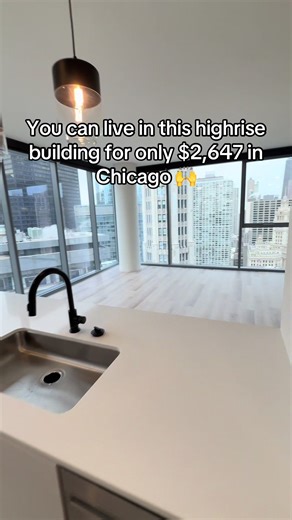 You can live in this luxury high-rise in Chicago for ONLY $2,647/month right now 🤯 DM me “INFO” for more information! 💧 Expansive Rooftop Pool & Sundeck 🏖️ Private Rooftop Cabanas 🔥 Fire Pits & Outdoor Lounge Areas 🍔 Outdoor Grilling Stations & Dining Areas 🏋️ State-of-the-Art Fitness Center 🧘 Dedicated Yoga & Movement Studio 🌤️ Outdoor Fitness Terrace 💻 Modern Co-Working Lounge 📞 Private Work Pods & Conference Rooms 🛋️ Elegant Resident Lounge 🐶 Outdoor Dog Run 🧼 Luxury Pet Spa & Gr