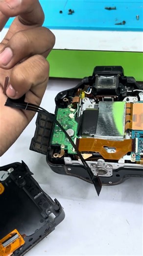 Nikon D5600 LCD Flap Change #nikond5600 #minivlog #repairing #nikonphotography #alshifaanashvlogs