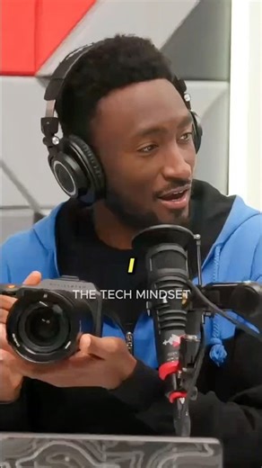 Marques’ $7,000 "Zero Skill" Camera 📸 (100 Megapixels!)