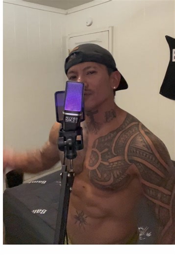 Da Beast 💪🏻 - Adele Hello Cover 🔥 - Vocals Natural Voice 💯 - Plain Mic 🎙️🎵🔥 #philipdabeastvaldez🇵🇭💪🏻🎵 #vocals #talent #daoneandonlybeast #nobodyoutworksme💯💪🏻🎵🇵🇭🔥