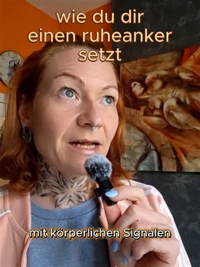 NLP-Trick: Du kannst deinem Gehirn beibringen, auf Knopfdruck in einen ruhigen Zustand zu wechseln. Heute zeige ich dir eine NLP-Technik, die ich selbst gern nutze: den Ruheanker. Das Prinzip: Dein Gehirn verbindet Zustände mit körperlichen Signalen. Wenn du bewusst einen solchen Anker setzt, kannst du ihn später abrufen. So geht's: Erinnere dich an einen Moment echter Ruhe und Stärke. Vielleicht ein Morgen, an dem du dich gut gefühlt hast. Bei mir ist es zum Beispiel, wenn ich am Meer bin. Am b