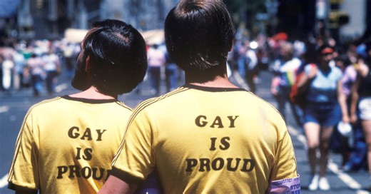 50 Vintage Photos Of Pride Parades In The U.S.