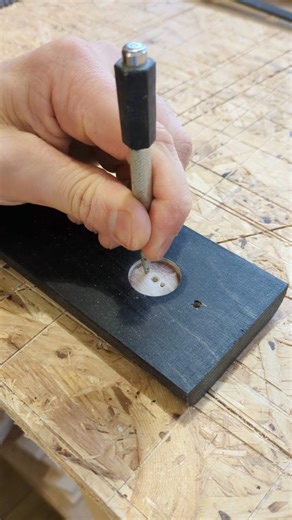 Robert Barrow on Instagram: "Installing keyhole hanger brackets so the floating display shelves can be wall mounted #shelvingideas #woodworkingtips #floatingshelves #diywoodworking #diyshelves #woodcraft"