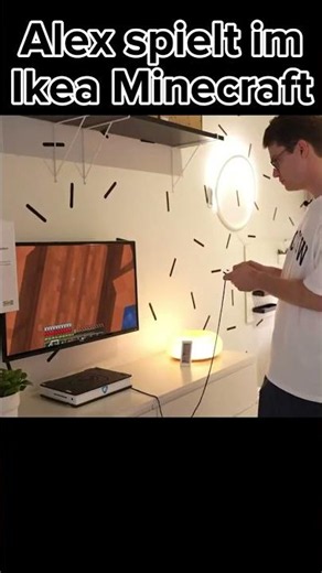 Alex spielt überall im Ikea Minecraft