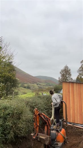 7.2K views · 571 reactions | Dug myself into a tight spot, good old @manitou_uk saving the day. #digger #groundworks #madeincumbria #telehandler #manitou #postandbeam #construction #building | Jonny Briggs Oak Frames | Facebook