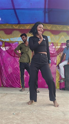 💞भोजपुरी डान्स 💞 (@nirojkushwaha14)’s videos with original sound - Arbin Shah