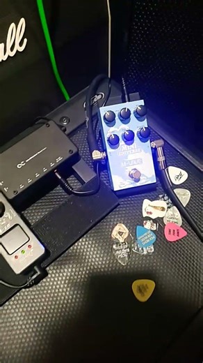 Big reverb with Hartke Amp and Ibanez SDGR Bass.