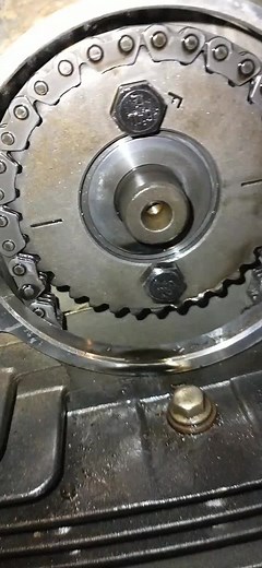 Understanding Chain and Sprocket Mechanisms in Machinery