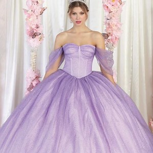 👗¿Buscas donde RENTAR el Vestido de Xv Años de tu Hija? No Gastes Comprándolo ¡MEJOR RÉNTALO! tenemos vestidos desde $2,999 y hasta $4,999 Citas vía Mensaje. | Mi secreto
