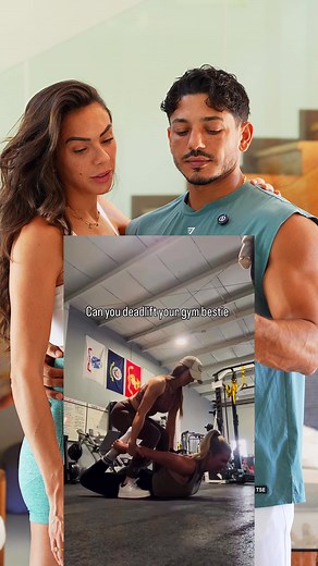 « Tu me lâches pas d’un coup sinon je m’éclate la tête par terre » 😭 En vrai, c’est facile… après faut avouer, c’est quand même plus agréable à regarder qu’une barre 😏 #couple #training #bodytime #challenge