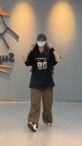 #baby #quiz编舞 #dance 我超超超喜欢这首歌😍！！！！ #女生酷起来 #浅跳一下 #reelsfb #fyp | 一菲子