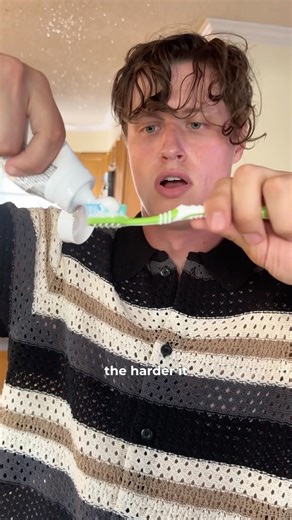 Finding Out How Many Times You can Brush your Teeth with One Tube of Toothpaste