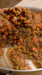 579K views · 4.4K reactions | Shepherd's PieRECIPE: https://www.sipandfeast.com/shepherds-pie/ | Sip and Feast | Facebook