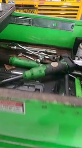 Wasn't going to post this because this diff service was actually clean But alas, from the drafts For my own #cars #machine #engine #garage #brake #breakeisc #automotive #autoservices #oilchange #service #carservice #carrepair #reels #reelsfb #brakeRepair #fypシ゚ #fypシ゚viral #mechaniclife #autorepair #carcare #mechanicproblems #automotiveexpert #fixitright #garagelife #engineexpert #cartroubleshooting #mechanicadvice #fypシviralシ2024 #howto #How | Mechanic Link