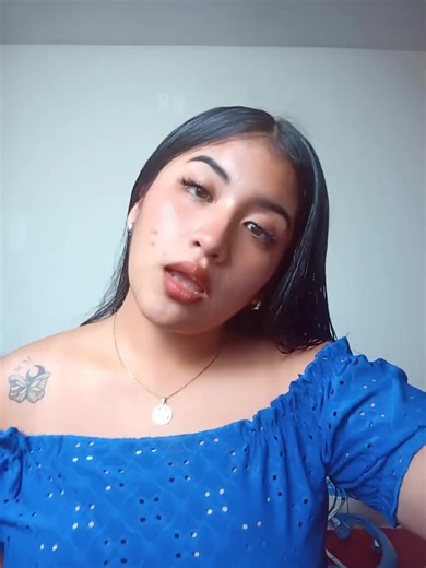 Videos de Dayanna_Cordova 2 (@dayanna_cordova2) con “sonido original - 𝙇𝙮𝙧𝙞𝙘𝙨”