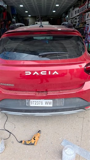 Fantasia accessoires on Instagram‎: "📍 العنوان: الدشيرة الجهادية (انزكان ) قرب القصر البلدي - Housses caldos هوس كالضو - Caméra android - radar de recul - cache voulant - Déflecteurs - Tapis 7D - cache batman - accoudoir - marchepieds - led d’ambiance - led A80 #agadir #auto #VoitureMaroc"‎