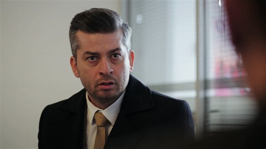 Osman se convierte en el nuevo sospechoso de la muerte de Inci después de que Yekta pusiese las pruebas del crimen en su casa