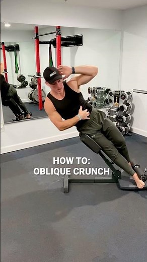 HOW TO: OBLIQUE CRUNCH USING A 45 DEGREE BACK EXTENSION MACHINE