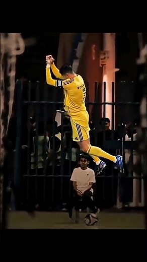 Cristiano Ronaldo's Incredible Header Goal 🤯⚽ #shorts #ronaldo #cr7