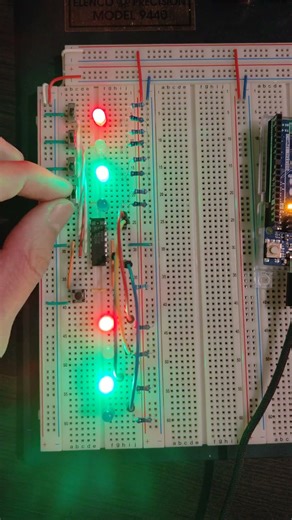 4-Bit Bi-Stable Latch