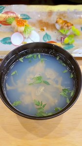 328K views · 6.3K reactions | Asari Clam Nigiri ■ Ingredients -Asari clam -Cooking sake -Water -Dried Kelp -Green onion shoots -Dried bonito flakes -Nori -Sushi rice -Salmon roe -Sweet sauce -Yuzu citrus -Beach silvertop -Radish -Kinome leaves -Soup stock -Salt -White soy sauce | Chef Hiro | Facebook