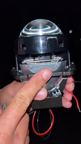 Bi-LED Projector Headlight: A Bright Upgrade for Safety