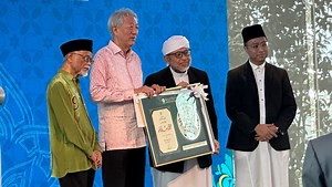 Pemimpin negara dan masyarakat sanjung sumbangan Ustaz Mohamad Hasbi Hassan, penerima Anugerah Warisan PERGAS