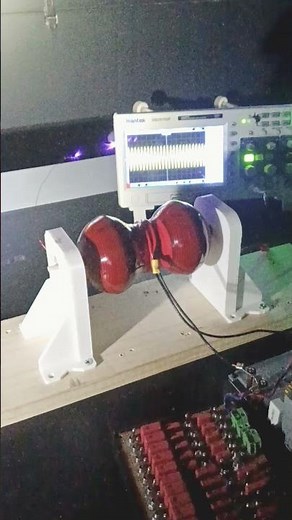 Dc to Ac conversion Bipolar "peanut" tesla coil