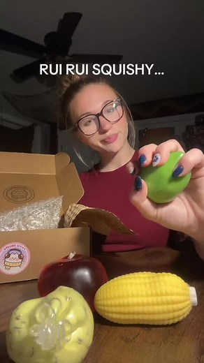 RUI RUI squishy review: sharp pieces in thin squishy?