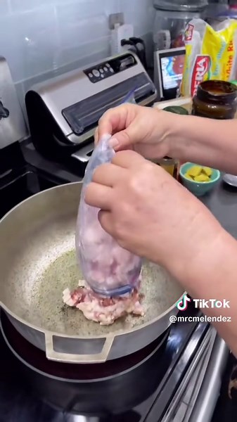 Arroz con Gandules: A Delicious Puerto Rican Recipe