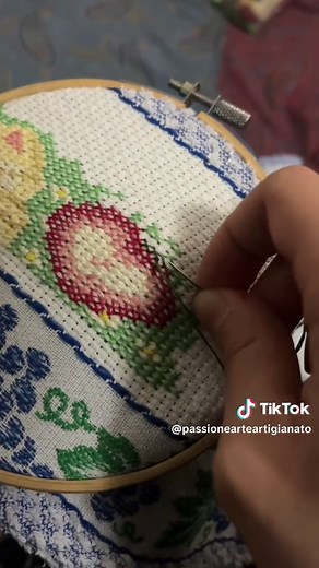 Embroidered Kitchen Towel Tutorial