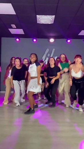 Honey Virus in Spain: Angel Nyigu Europe Tour 2023