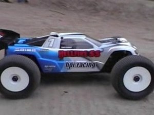 Hellfire SS HPI sur piste Vidéo HPI