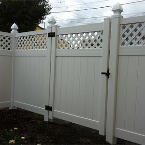 [Hot Item] Vertical Strip 3D Fence Panels PVC Rigid Privacy
