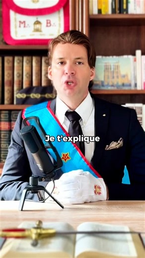 Je t’explique la franc-maçonnerie et la symbolique du Pélican en 30 secondes. Dans une société malade reposant sur l’artifice et l’apparat, l’individualisme est le dictateur des comportements des hommes. Les hommes se couronnent roi, seul sujet d’importance, et n’ont d’attrait que des préoccupations entourant leur personne. Les autres en sont réduits à de simples outils que la ruse sait manoeuvrer au service de leur propre salut. Mais si les conséquences sur autrui ne semblent point inscrites à