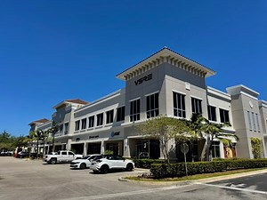 15121-15175 NW 67th Ave, Miami Lakes, FL 33014 - Crescent Pointe | LoopNet