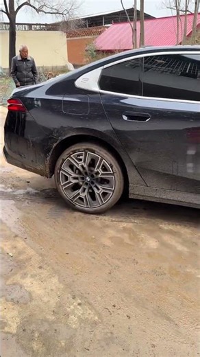 Rear-wheel drive VS four-wheel drive #car #offraod #offroading