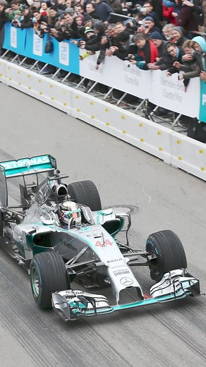 Nico Rosberg and Lewis Hamilton's WDC battle in the Mercedes W07 was historic 🙌 | ESPN F1