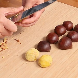 お湯を使った裏技 栗の皮のむき方 作り方・レシピ | クラシル