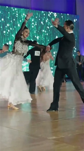 Absolutely gorgeous! 👏 #emeraldball2026 #ballroomdancing #dancecompetition #dancesport #worldofdance